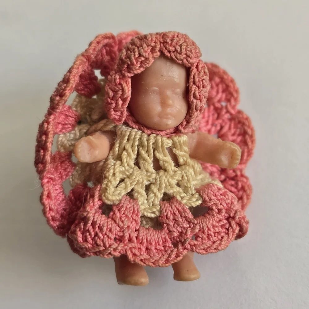 Vintage brooch baby doll with crochet dress and diaper dollhouse pin mini